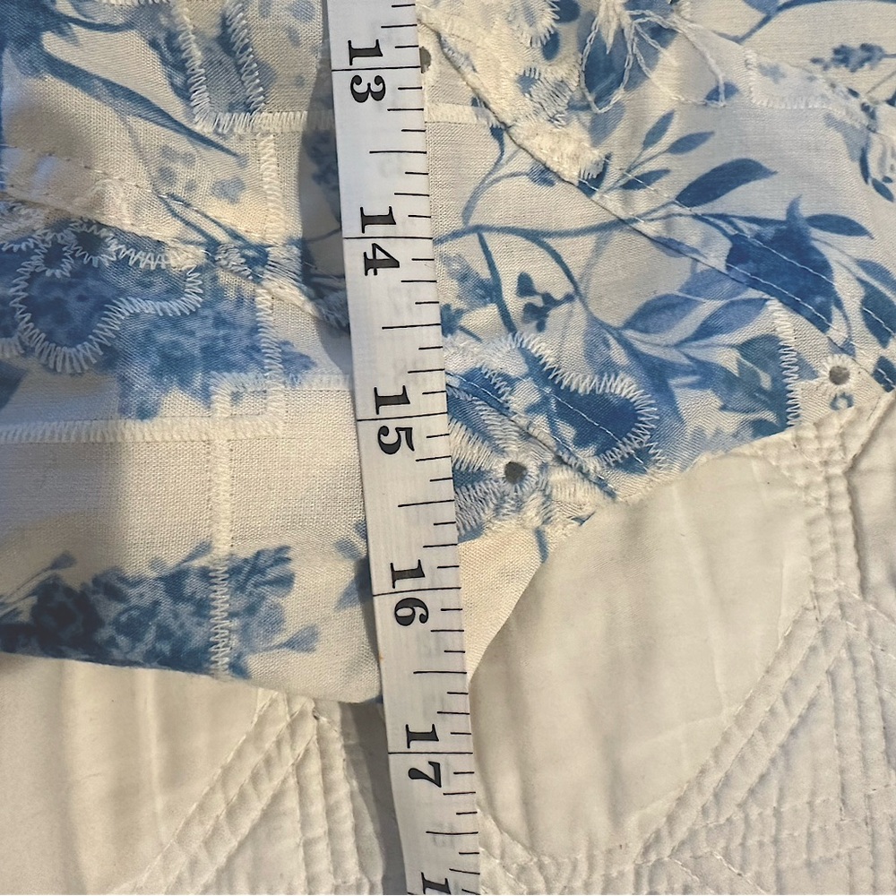 En Saison Embroidered Ruffled Dress - Picture 8 of 10